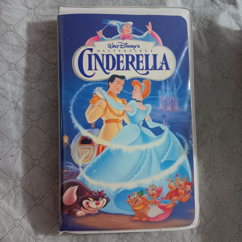 DISNEY CLASSIC CINDERELLA VHS